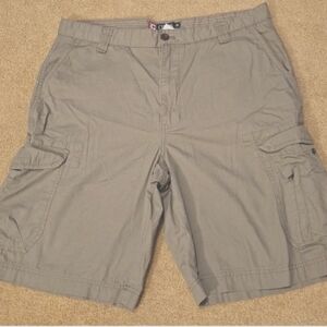 CHAPS MENS CARGO SHORTS 36